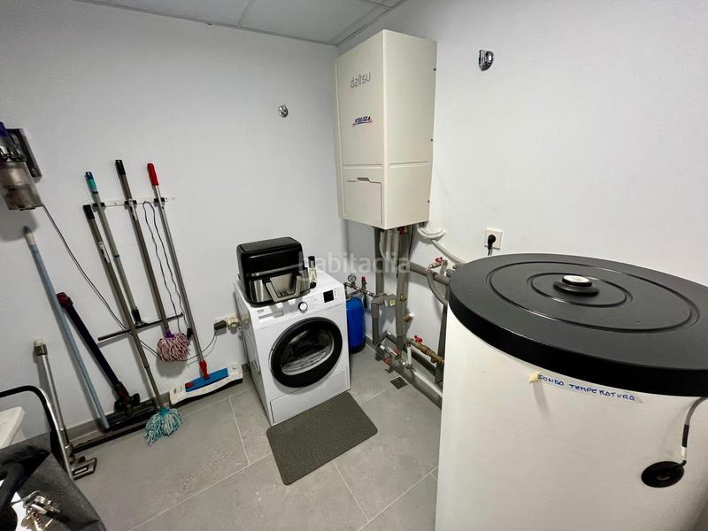 Foto 34ad2383-d494-4209-b064-8e4e324dbda8. Appartamento con piscina in Playa Levante Benidorm