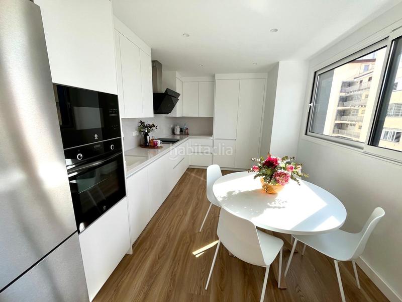 Foto e7ee7bd3-3ee7-48c1-b7b2-204ba00bd9e9. Appartamento con piscina in Playa Levante Benidorm