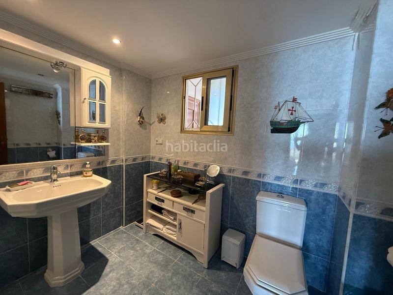 Foto 2a7d511d-da23-443c-8d7f-60514e75bfec. Piso  en primera línea de levante en Playa Levante Benidorm