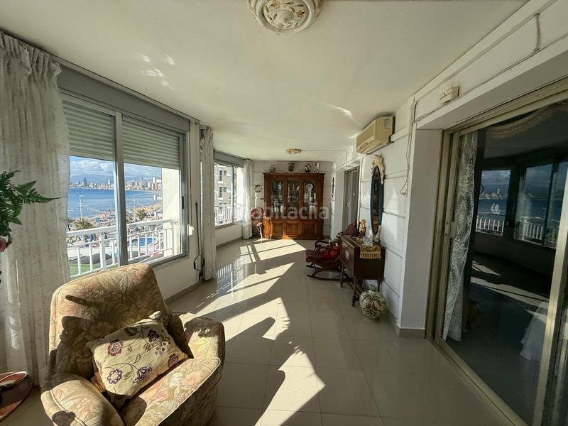 Foto db88a0cc-fb13-4ead-91df-8fa4caf3fa5e. Piso  en primera línea de levante en Playa Levante Benidorm