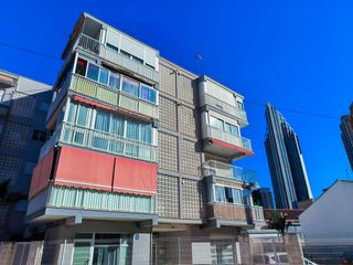 Pis a Cala Finestrat. Bonito piso de 2 dorm. de esquina con parking privado en zona ho