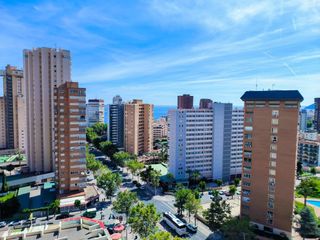 Apartament a Levante Alto. Apartamento de 2 dormitorios, 2 baños. piscina. garaje en propie
