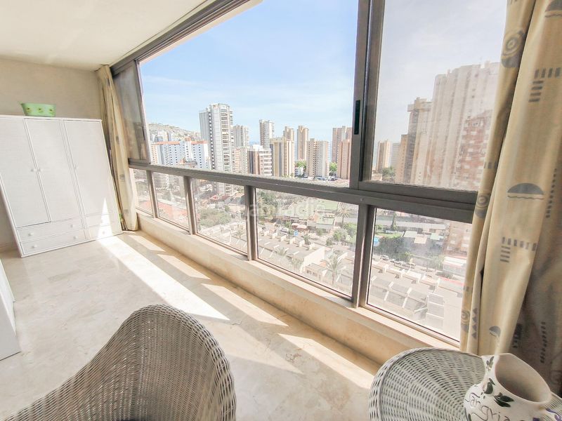 Foto 20adccc6-b40f-4d6d-b26f-c10c0608ed91. Apartament amb aparcament piscina a Levante Alto Benidorm