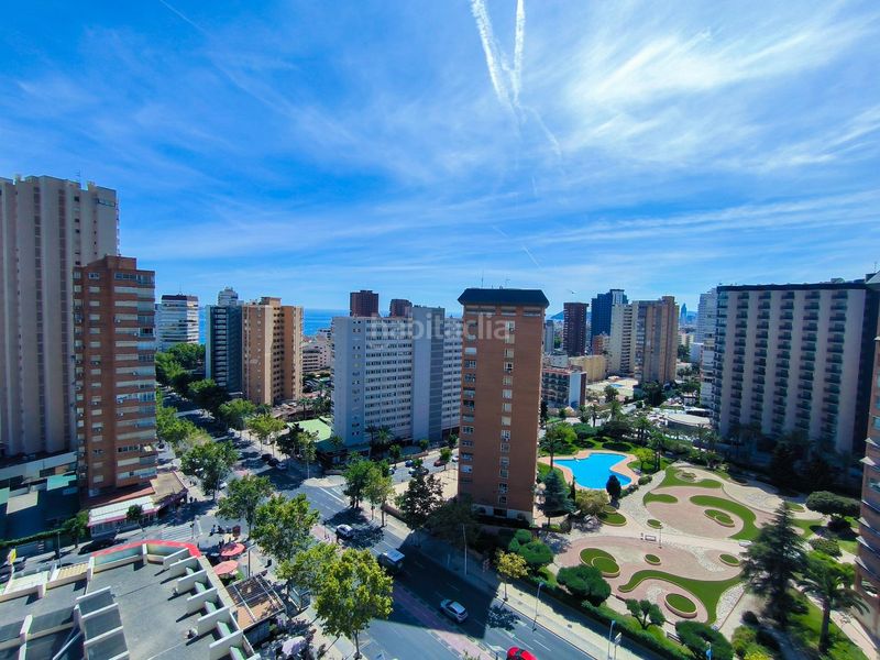 Foto f9c957c6-c04a-404b-8da7-fe5b3ed2436e. Apartament amb aparcament piscina a Levante Alto Benidorm