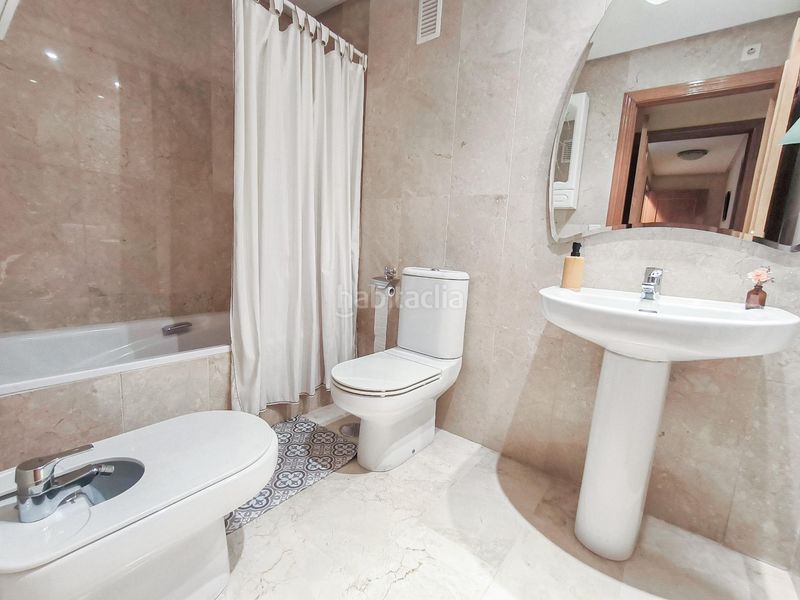 Foto fd284786-5850-4dd0-aebc-41feaf4d174a. Apartament amb aparcament piscina a Levante Alto Benidorm