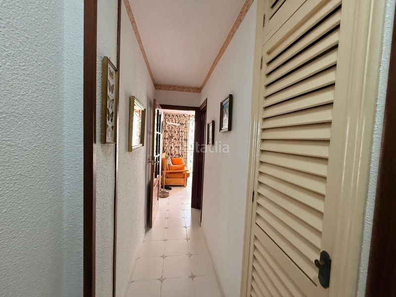 Foto c3705ccc-0779-4ab4-983d-365b25fa4894. Apartament amb aparcament a Playa Levante Benidorm