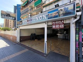Trapasso Locale commerciale in Levante Alto. Traspaso de local barcafeteríaen la zona de la plaza triangular,