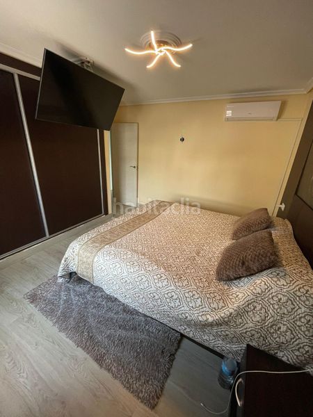 Foto 9df625c1-2c77-4fd6-9c74-d36c8a0d77e2. Apartament amb aparcament a Playa Poniente Benidorm