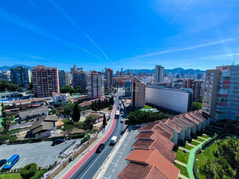 Foto ed4a003e-0829-4b37-bb1e-0c7d0d288757. Pis amb aparcament piscina a Playa Poniente Benidorm