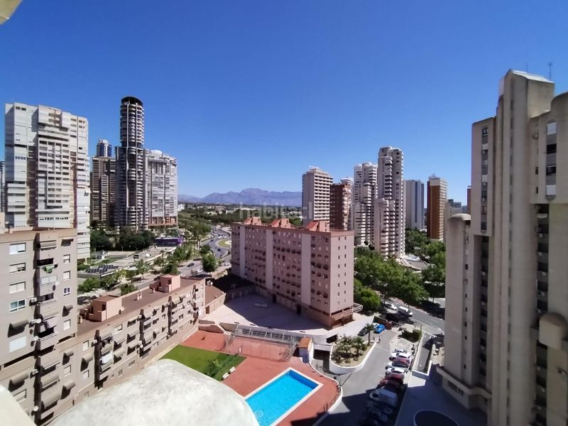 Foto 68ff802f-a1d2-4b4d-9459-a8f45305808c. Apartament amb aparcament piscina a Levante Alto Benidorm