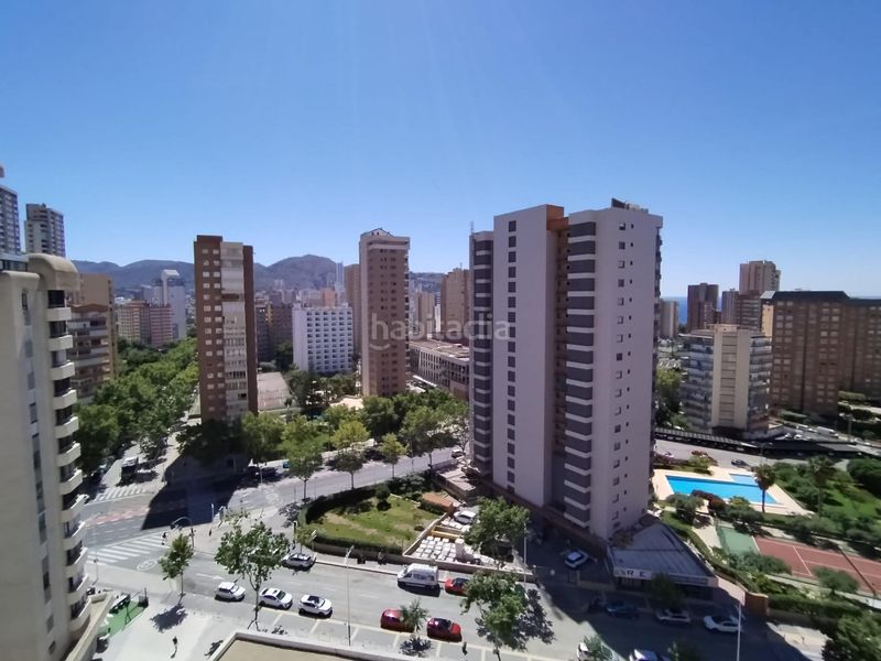 Foto 8fd11fdd-7d64-4d44-a066-d0c1e8083e63. Apartament amb aparcament piscina a Levante Alto Benidorm