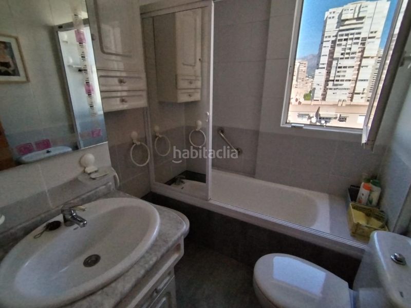 Foto d2fcf1d0-6ffa-408b-aa03-cfe2937ef1eb. Apartament amb aparcament piscina a Levante Alto Benidorm