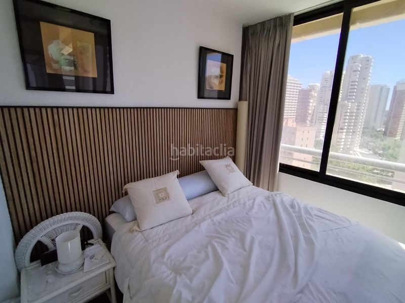 Foto ead6ceb7-2d37-4fcd-b8aa-93ec23e64c04. Apartament amb aparcament piscina a Levante Alto Benidorm