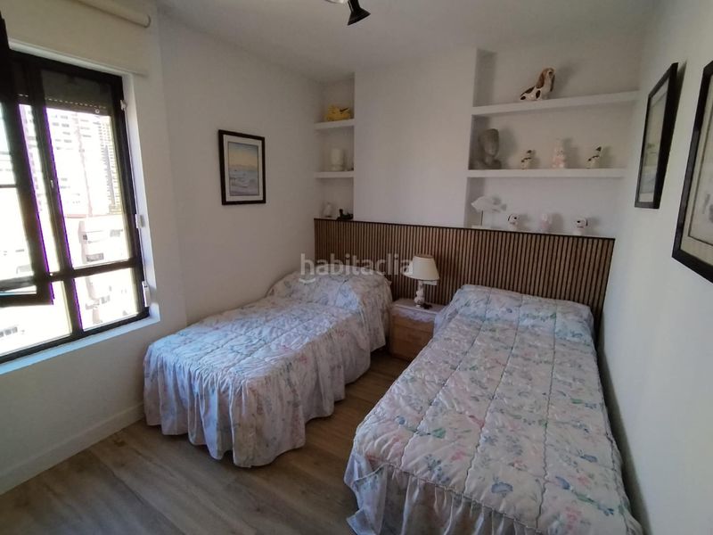 Foto ed71d9f1-e1d6-4195-9c67-604057ed7202. Apartament amb aparcament piscina a Levante Alto Benidorm