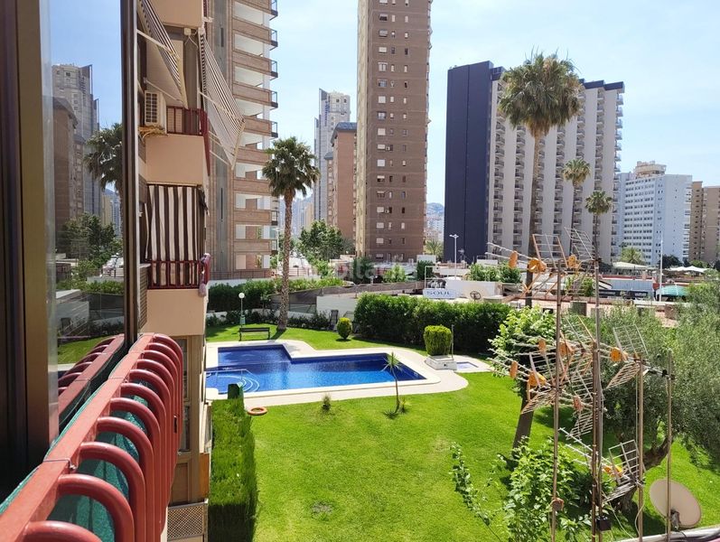Foto cb605a23-0405-4b7c-9ec0-17901afd3cee. Pis amb aparcament piscina a Levante Alto Benidorm