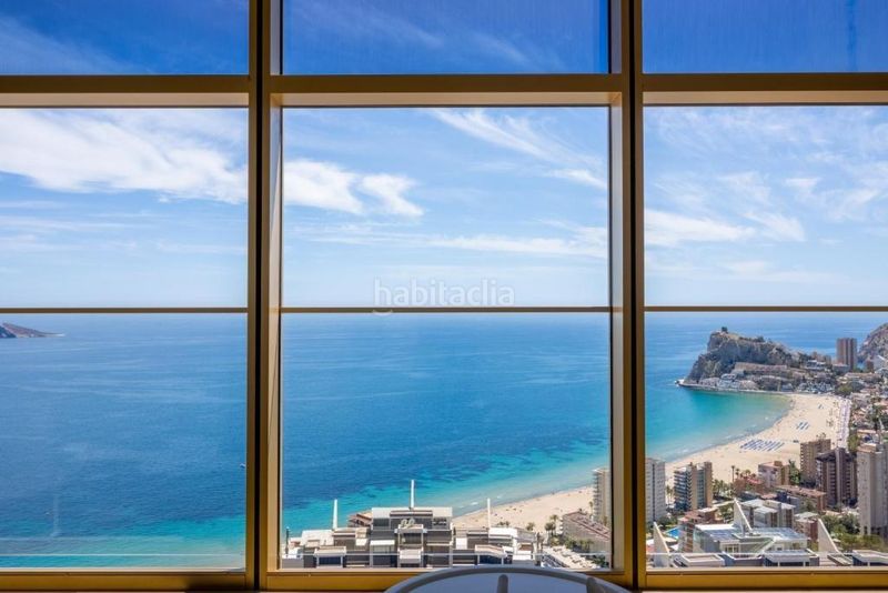 Foto d7a08289-5822-4847-bd83-272247b8de35. Pis amb calefacció aparcament piscina a Playa Poniente Benidorm