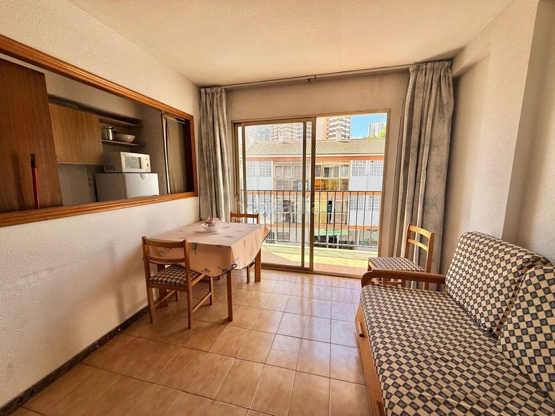 Foto a4642602-8059-41d6-9b10-dc2f1806bebb. Apartament amb aparcament piscina a Rincón Bajo Benidorm