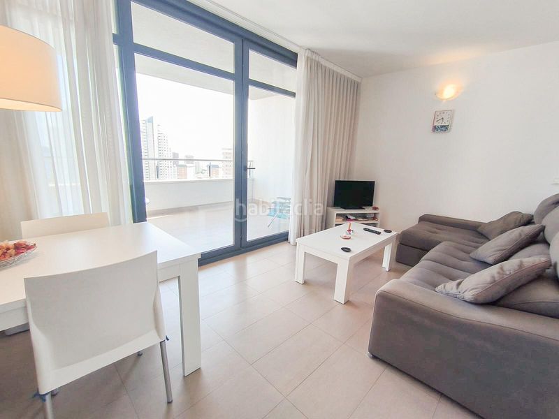 Foto 91984736-427f-4093-972b-b856957d2df0. Apartament amb calefacció aparcament piscina a Levante Alto Benidorm