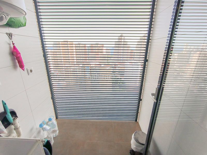 Foto e62390ce-4573-4fd7-8de3-f04a8745a95a. Apartament amb calefacció aparcament piscina a Levante Alto Benidorm