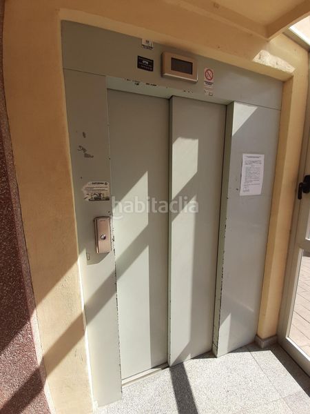 Foto 2e2f6918-8667-46f7-94da-63043223be8b. Pis amb calefacció aparcament a Playa Levante Benidorm