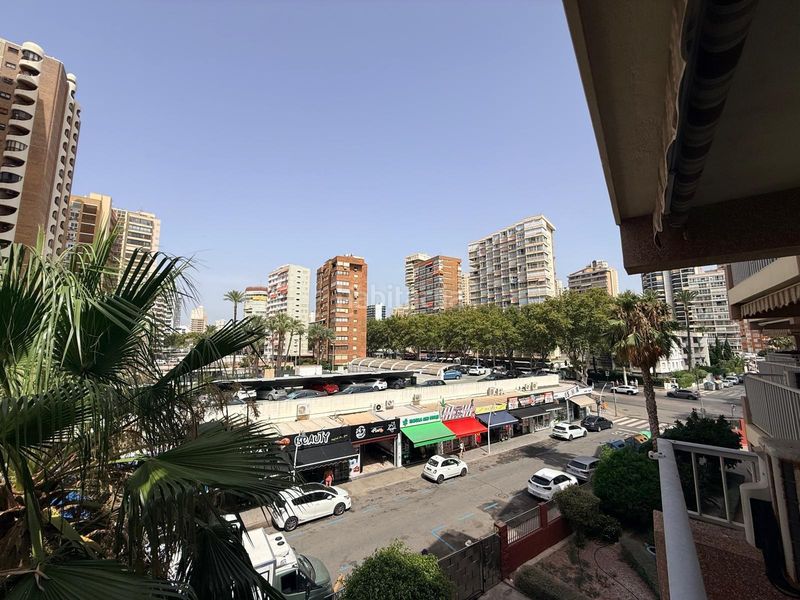 Foto bedd3b9a-81f2-4776-8318-47182d6912a8. Pis amb calefacció aparcament a Playa Levante Benidorm