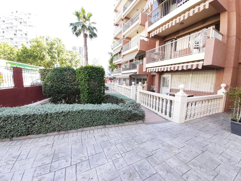 Foto e1b36330-100f-470e-8cc9-432fd7c6c3db. Pis amb calefacció aparcament a Playa Levante Benidorm