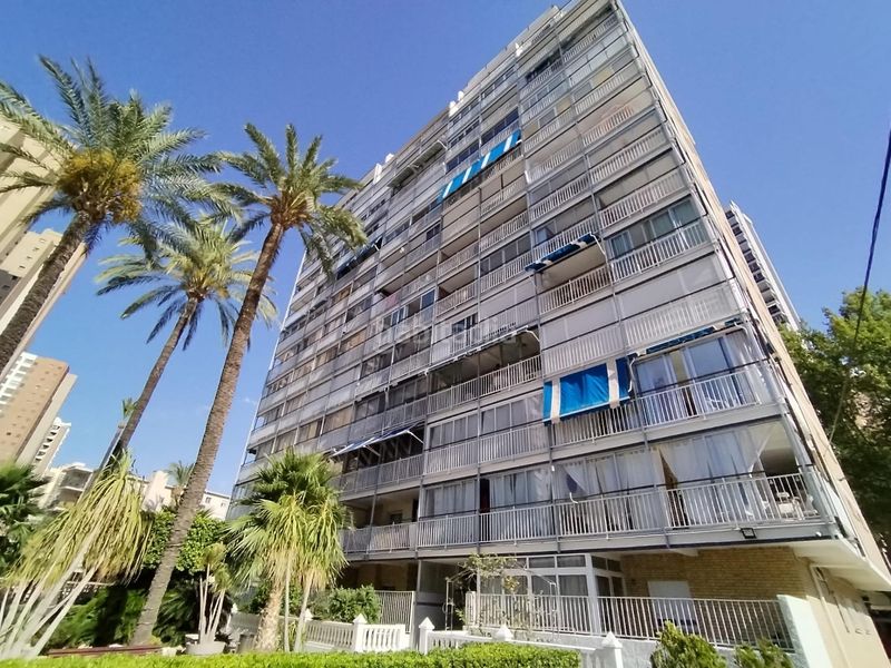 Foto 9e96b2a5-e2d8-4b5a-9aad-d8d8e39ee5a6. Pis amb aparcament a Playa Levante Benidorm