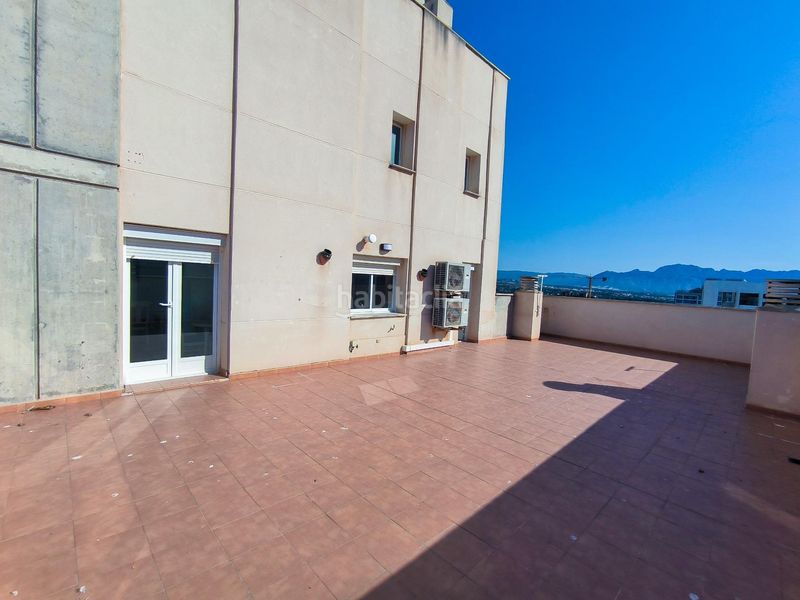 Foto a33a8d25-0f11-4415-acd2-d6dd82181ad2. Dúplex amb calefacció aparcament piscina a Rincón Bajo Benidorm