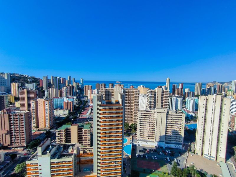 Foto b4ad4fc7-7010-4250-af42-e523a79e5ae9. Dúplex amb calefacció aparcament piscina a Rincón Bajo Benidorm