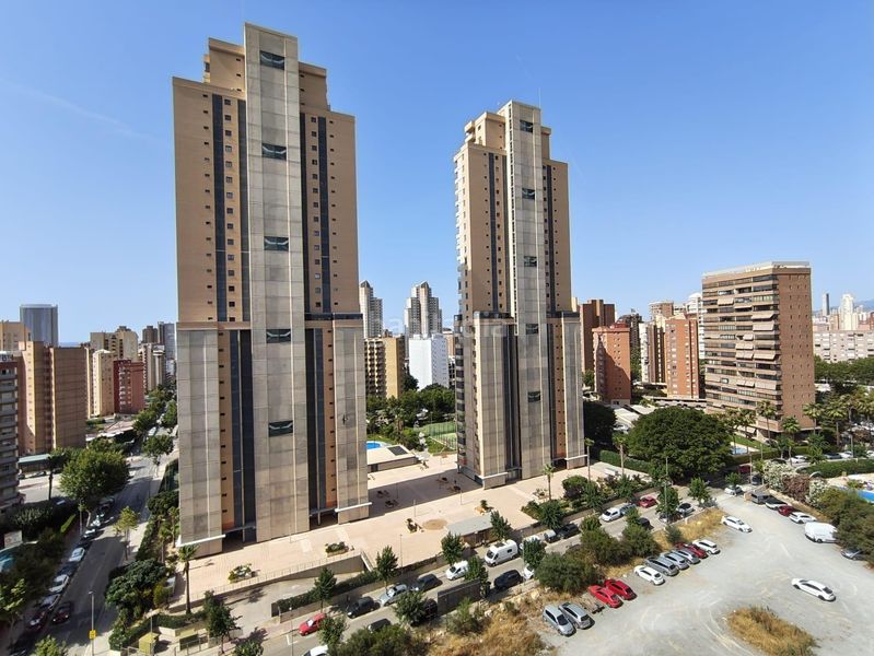 Foto 5cc34dfd-c24e-46c7-8b0d-c9122c78b28a. Apartament amb aparcament piscina a Levante Alto Benidorm