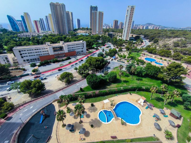 Foto 56610ea8-672b-4d0b-b96c-77af64fe63bd. Apartament amb calefacció aparcament piscina a Via Parque Benidorm