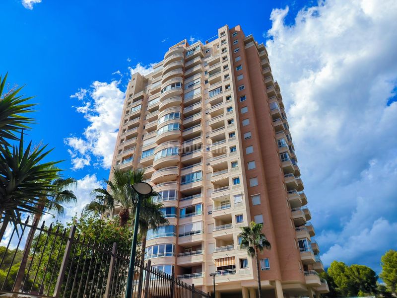 Foto 94945177-2767-4d48-9c4e-e4b6bdd40719. Apartament amb calefacció aparcament piscina a Via Parque Benidorm