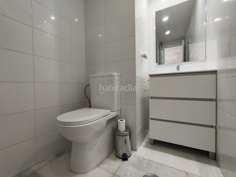 Foto a15b67be-ef36-43dc-bed6-9cc0a574a9ab. Apartament amb piscina a Playa Poniente Benidorm