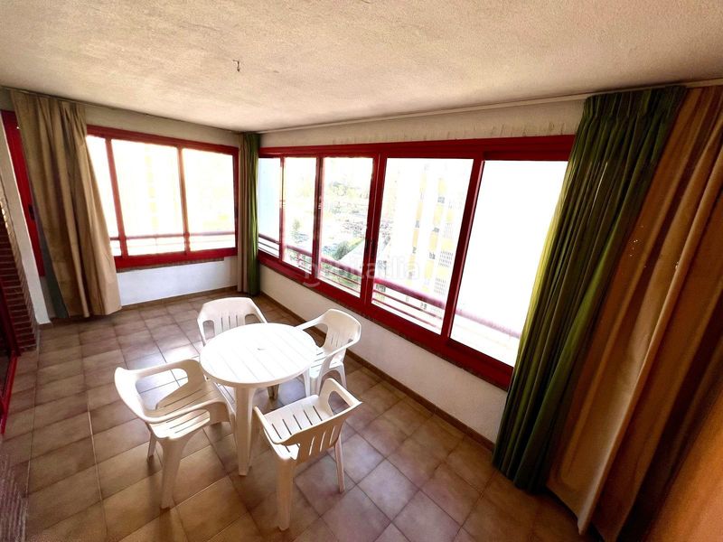 Foto 19413f28-b0e7-4d3c-a3cc-237467b944a5. Apartament amb aparcament piscina a Rincón Bajo Benidorm