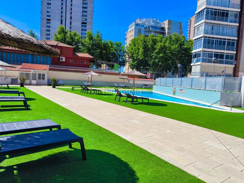 Foto cc95ea19-b7e2-4c84-bc61-fa91bd357f3e. Pis amb aparcament piscina a Playa Levante Benidorm
