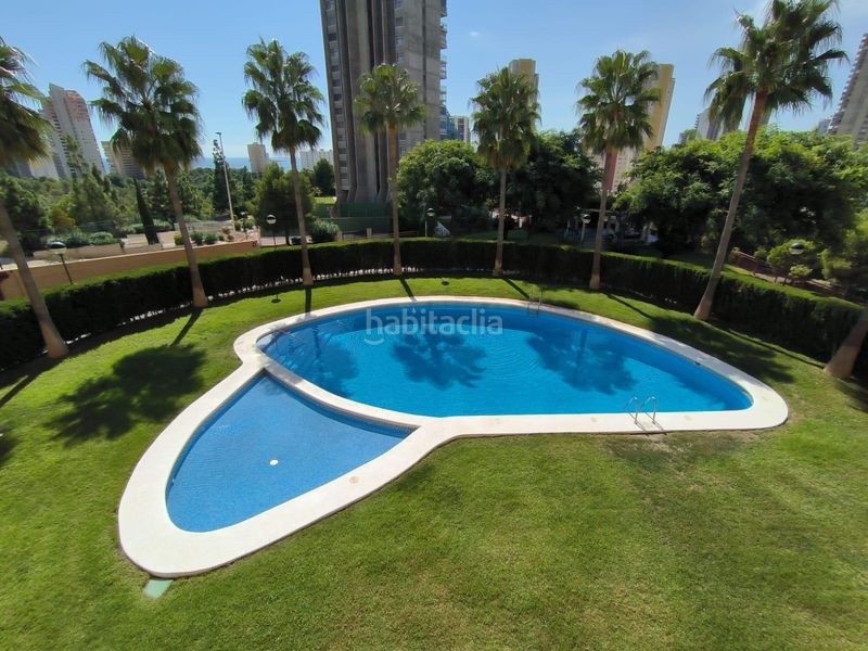 Foto d9c1805a-f01b-472c-b68b-499bae5cc45f. Pis amb calefacció aparcament piscina a Via Parque Benidorm