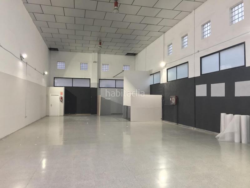 Foto b217f8bf-c3a5-435b-83e7-8234ee0893c4. Rent industrial building in El Toscar Elche / Elx