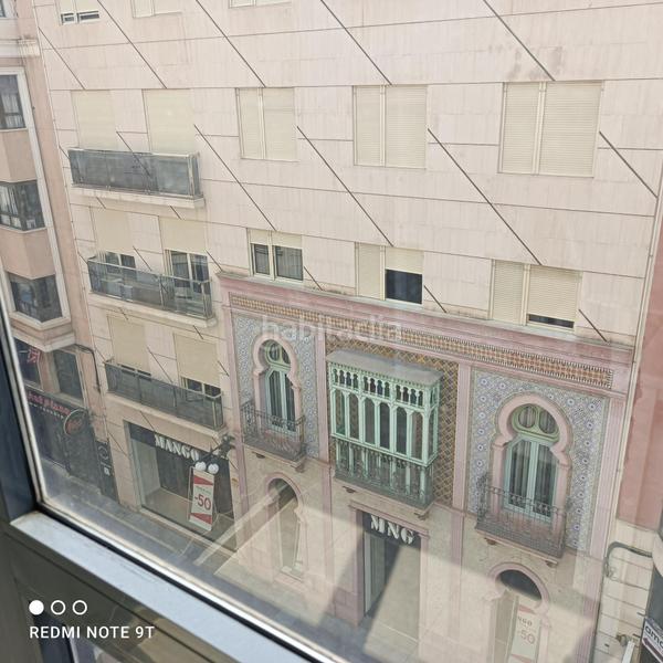 Foto fded3ea1-f6d3-45e6-b7fa-ce9e2a3569ac. Location bureau dans calle almorida 2 dans Centro Elche / Elx