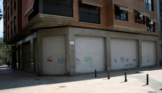 Lloguer Local Comercial a El Raval - Portes Encarnades. Local comercial en el parque del montjo