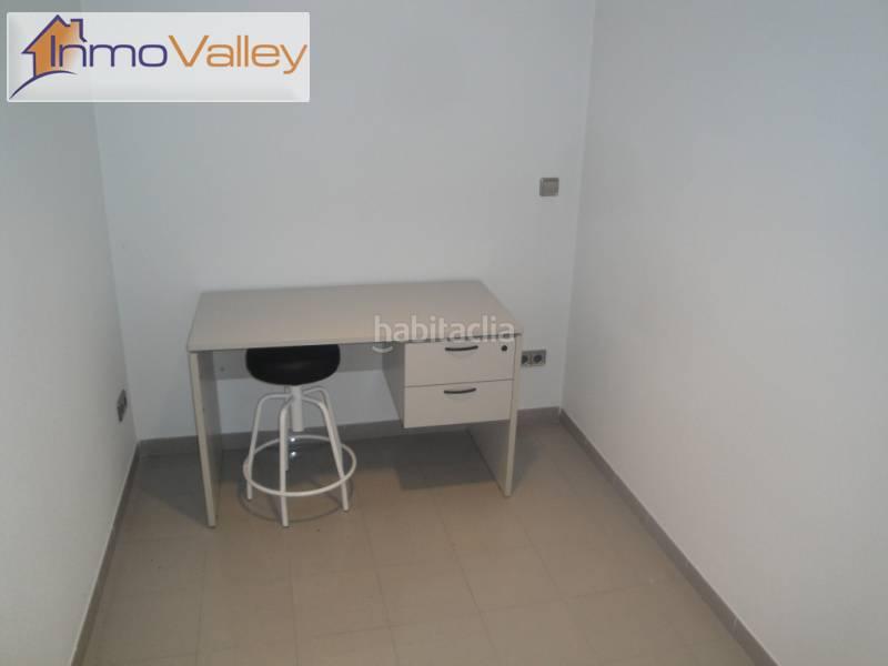 Foto 1cd54166-28f2-4218-a59e-2a880a1b7462. Alquiler oficina antigua consulta medica en alquiler en Elche / Elx