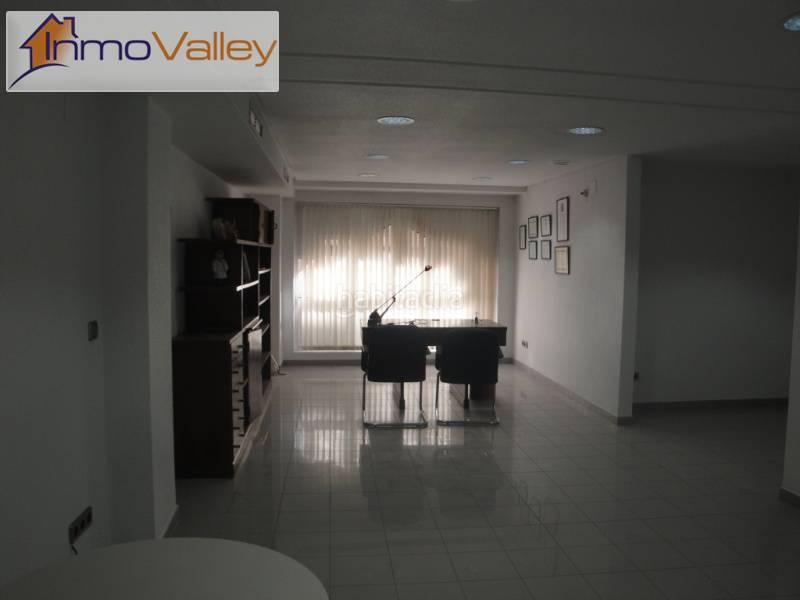 Foto 3bd6c34f-1f79-4b41-ad0e-90b69e4caf0c. Alquiler oficina antigua consulta medica en alquiler en Elche / Elx