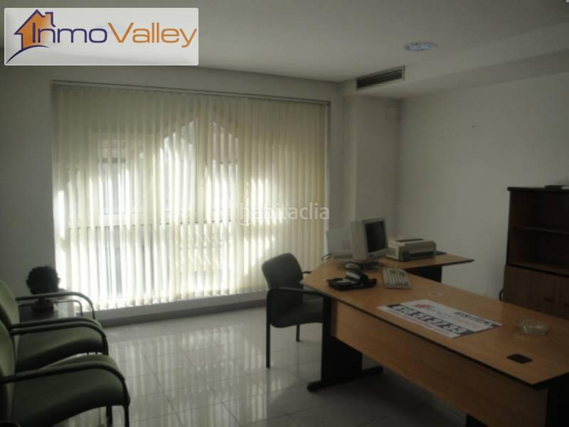 Foto 75d4a190-882a-4ea7-b9aa-f0fdee49b491. Alquiler oficina antigua consulta medica en alquiler en Elche / Elx