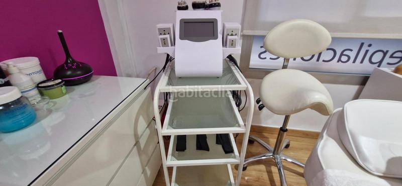 Foto 3a615ba3-d9ba-42df-9fe9-256e2d00f044. Traspàs oficina a Reina Victoria - Miguel Hernández Elche / Elx