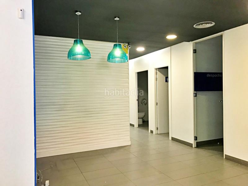 Foto 167e0a27-639a-4267-b581-64950f3efe0a. Lloguer local comercial a calle ruperto chapi 43 a Elche / Elx