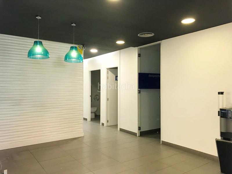 Foto 9dc49e6c-5c85-4637-a70f-8c87f5835073. Rent business premise in calle ruperto chapi 43 in Elche / Elx