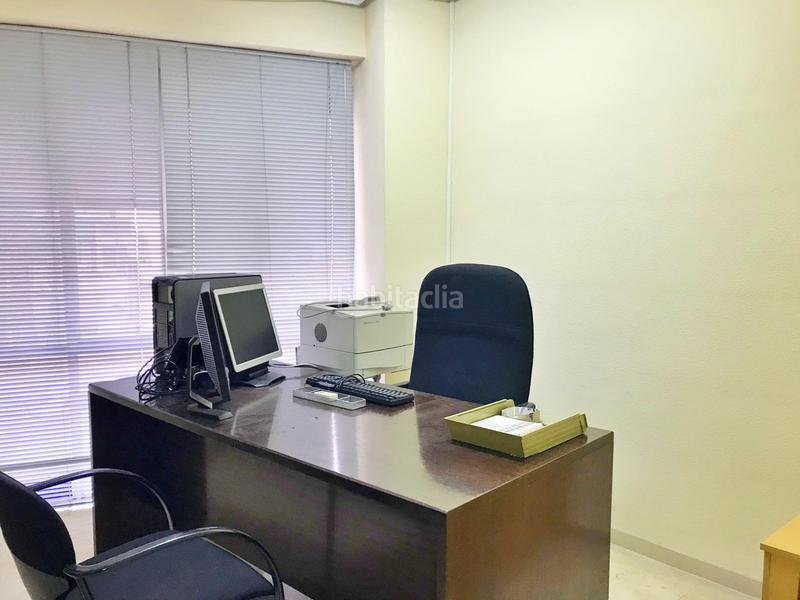 Foto 417669aa-2569-487c-ba0c-17063c00c315. Rent office space in plaza crevillent 1 in Plaza Crevillente - Antiguos Juzgados - El Asilo Elche / Elx