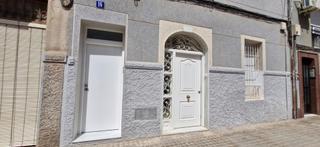 Location Rez-de-chaussée à Plaza Crevillente - Antiguos Juzgados - El Asilo. Planta baja en alquiler zona asilo