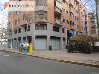 Local Comercial en El Raval - Portes Encarnades