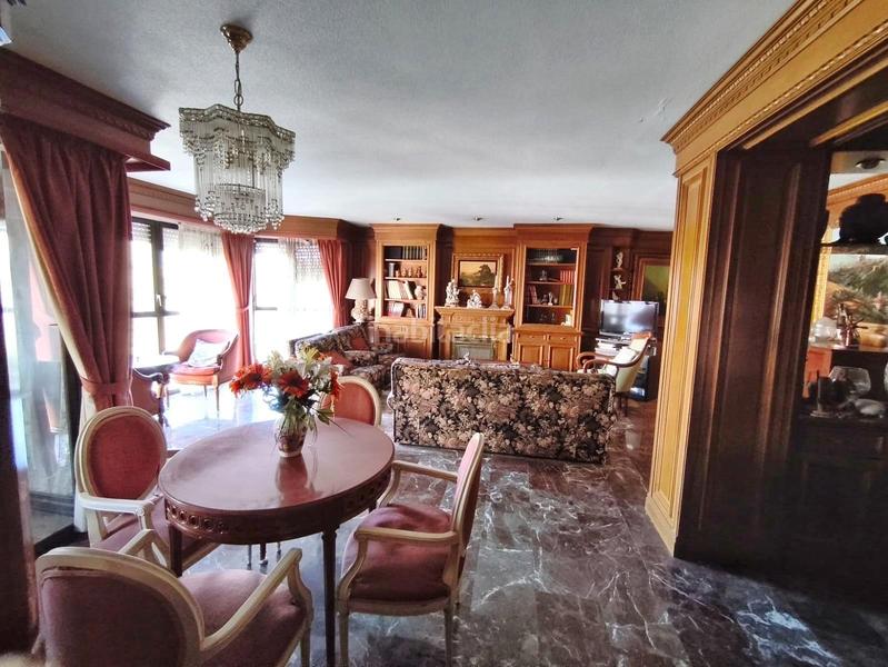 Foto 89fbf11e-b4af-4053-8be4-ae2c947b6ba5. Piso en calle calle kurssal piso en elche glorietaCentro en Elche / Elx