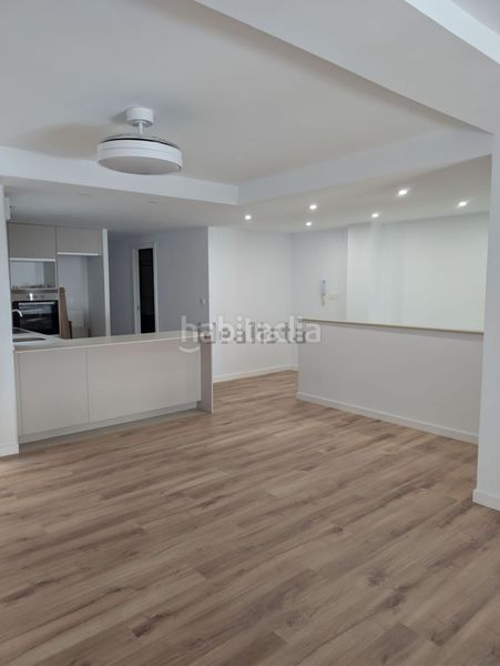 Foto f354f5f0-7dbe-4877-806a-bb48589473e6. Etagenwohnung in carrer blas selva mendiola 32 in Elche / Elx